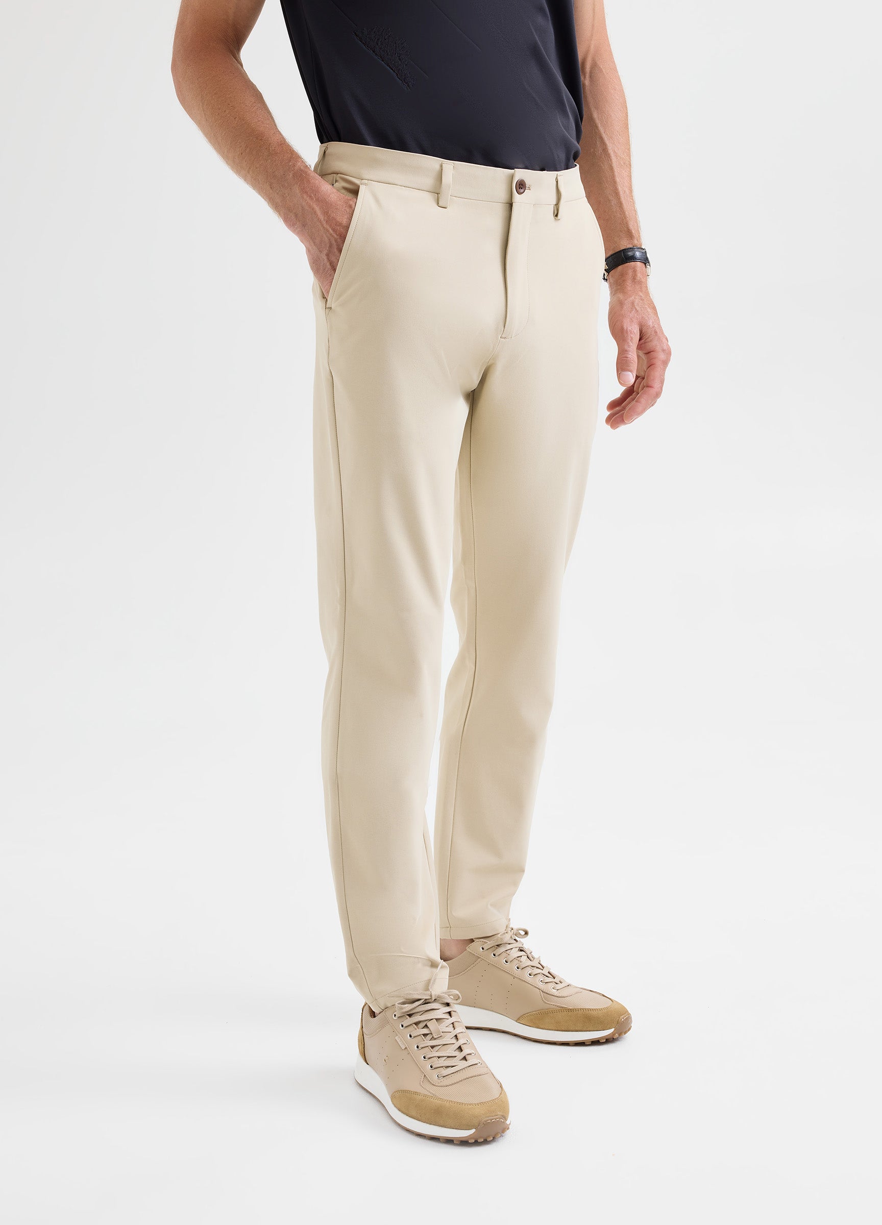 Positano Travel Chino in Sand – Luxury, Lightweight, Anti-Odour & Timelessly Stylish for Travel #color_sand