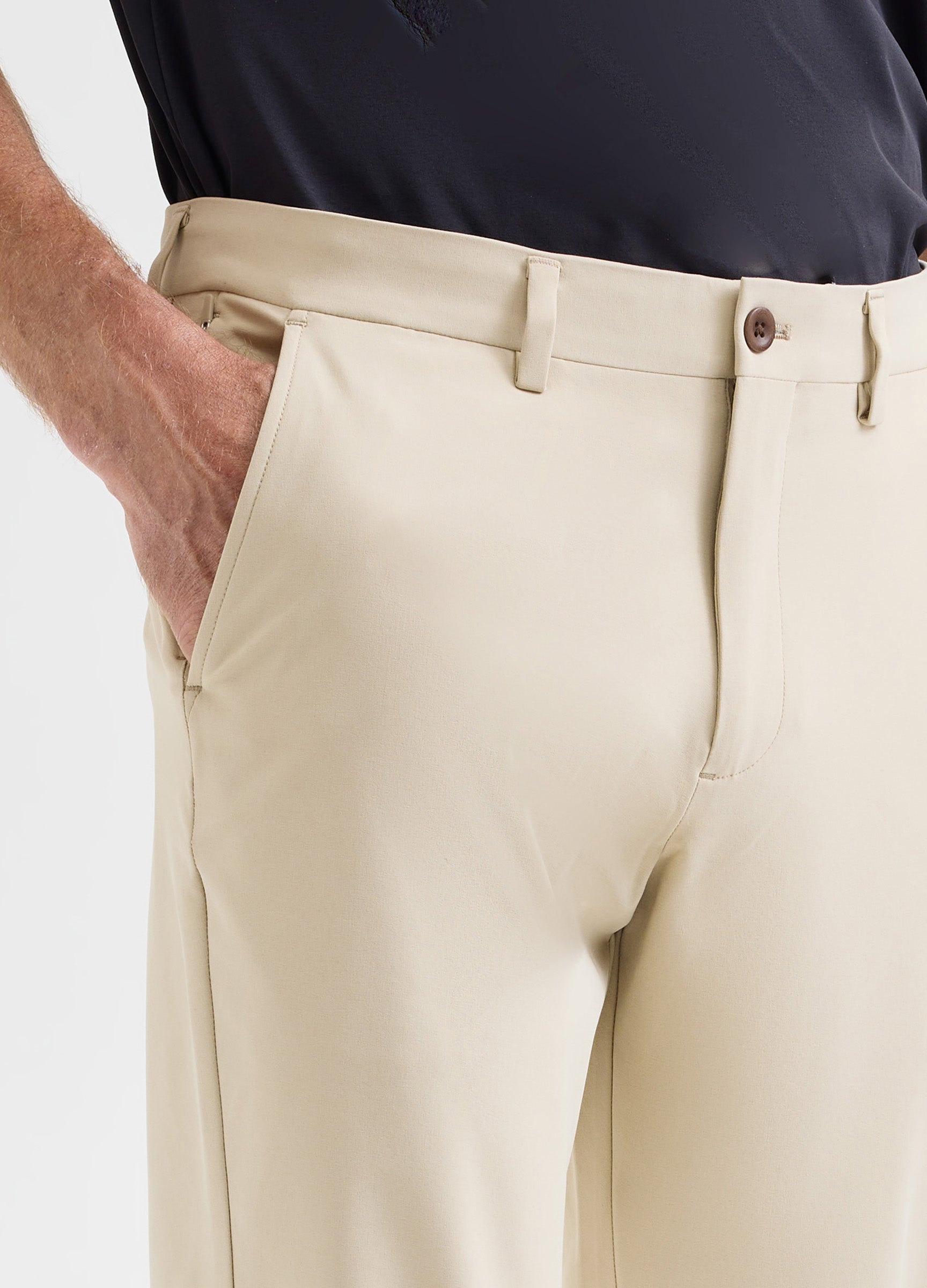 Positano Travel Chino in Sand – Luxury, Lightweight, Anti-Odour & Timelessly Stylish for Travel #color_sand