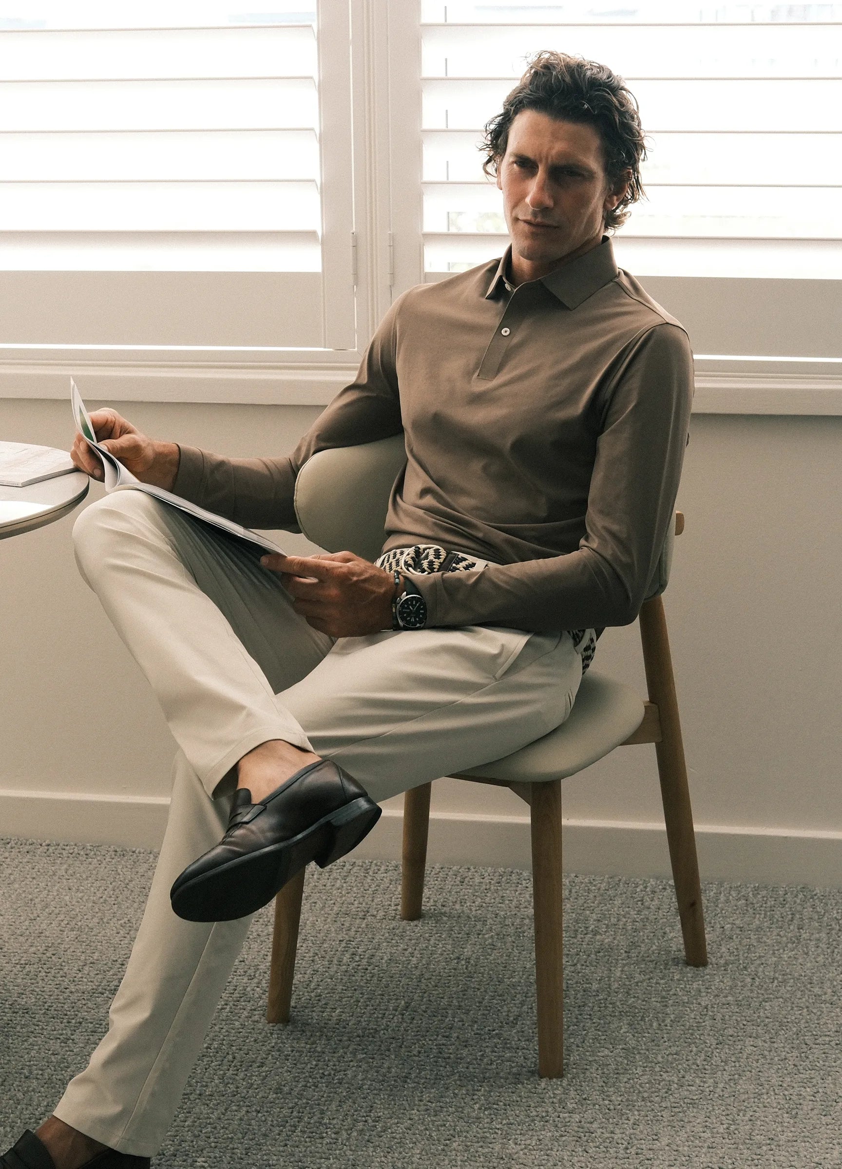 Como Long Sleeve Travel Polo in Dark Truffle – Performance Polo with Sun Protection, Moisture-Wicking & Timeless Style #color_dark truffle