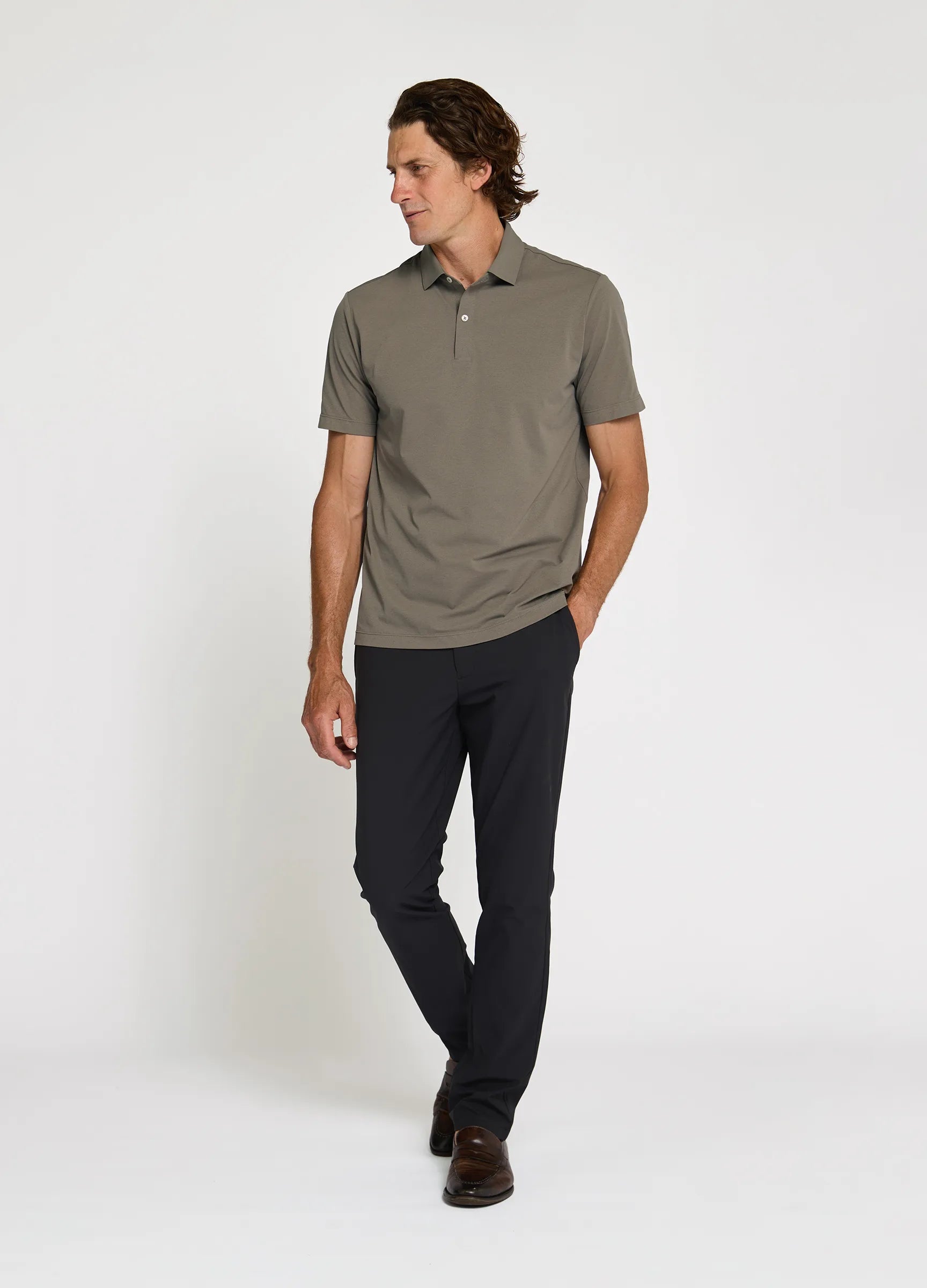Como Travel Polo in Dark Truffle – Moisture-Wicking, Crease-Resistant & Stylish for Any Occasion #color_dark truffle